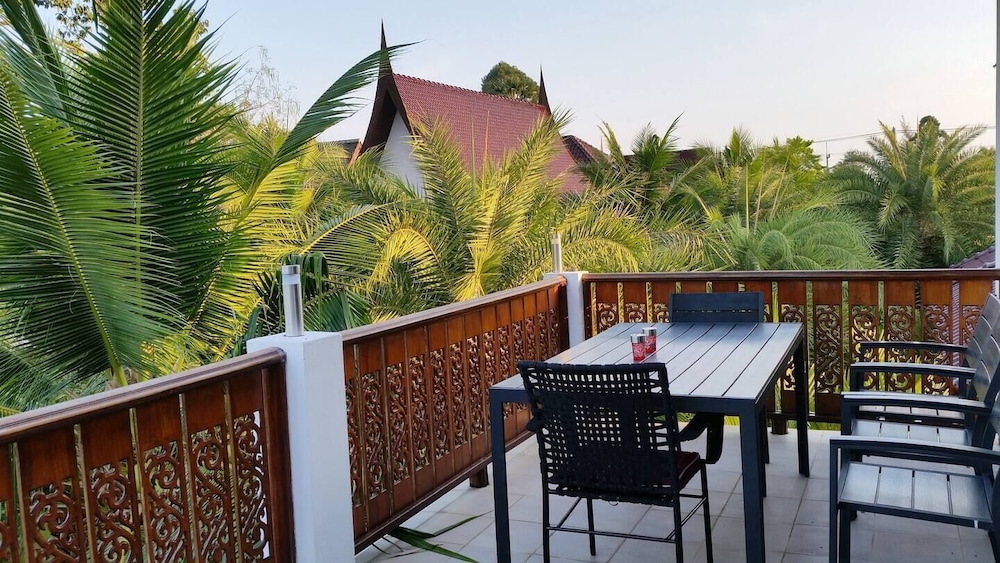 CET Resort & Rayong Padelcenter