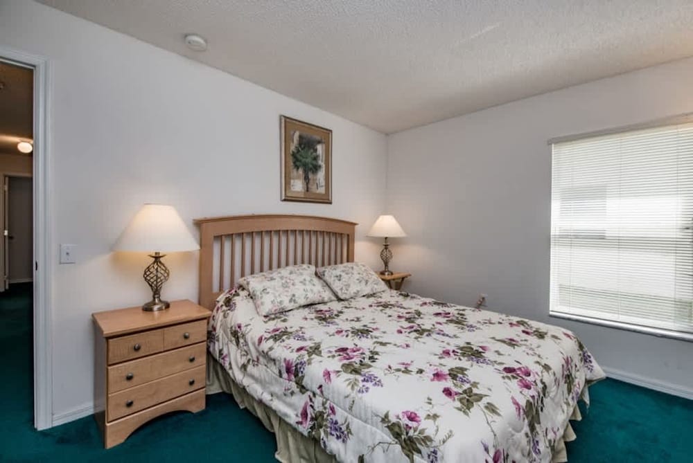 Villa Near Disney 4 Bd 3 Bt With Private Pool Quiet Comminuty