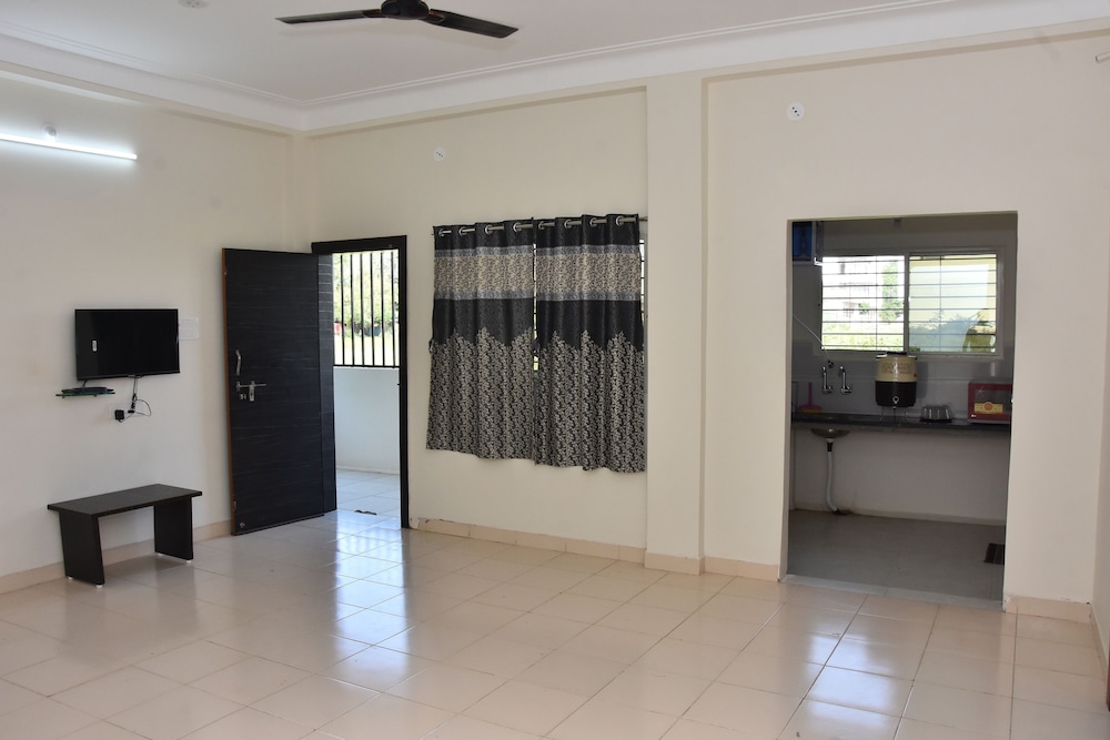 Aatithya home stay