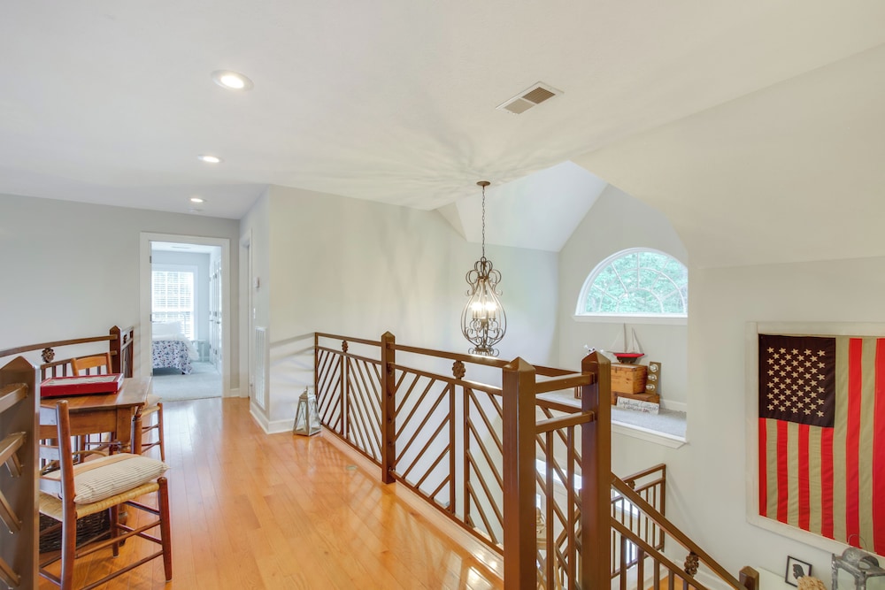 3 Mi to Pickwick Lake: Spacious Family Getaway