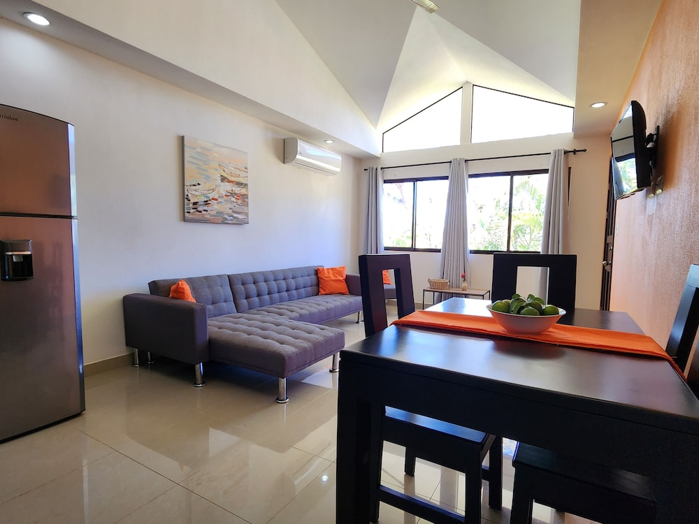Casa Naranja Jungle Villa
