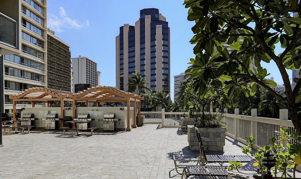 Ocean and City Views at Island Colony Near Waikiki Beach