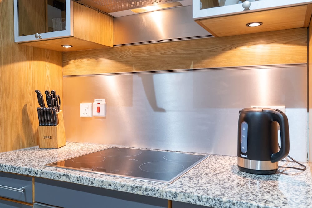 Luxury in Dubai Marina s 1 Bed That Sleeps 2