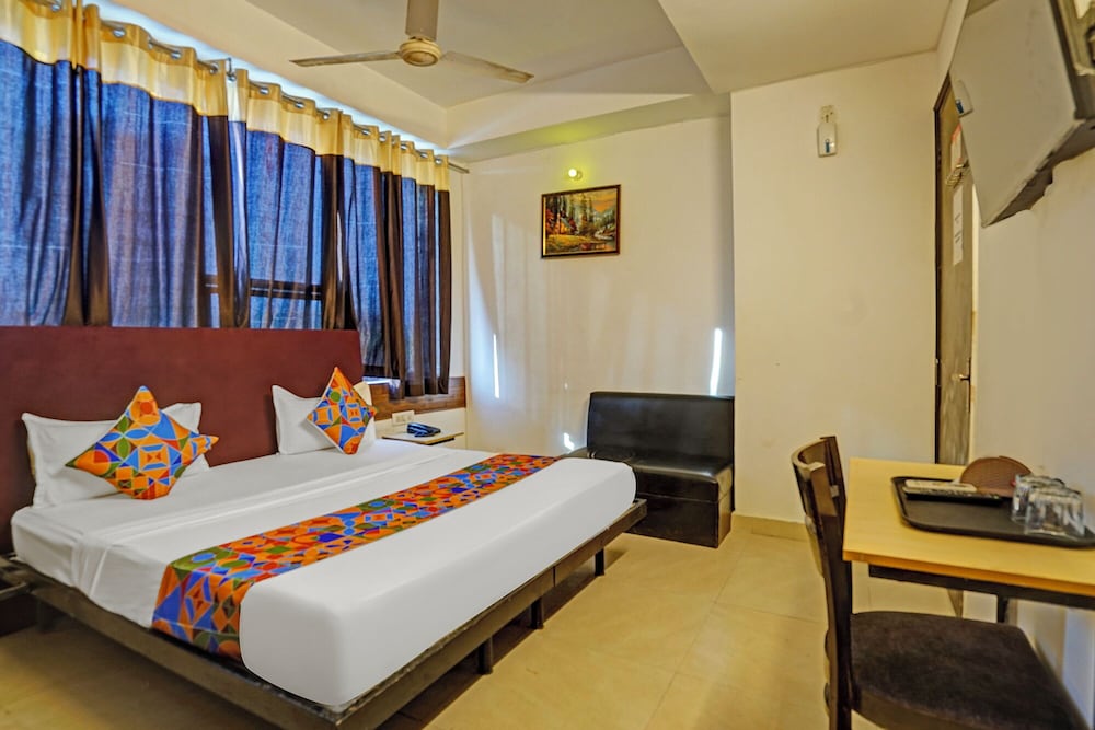 Fabhotel Vasundhara Grand