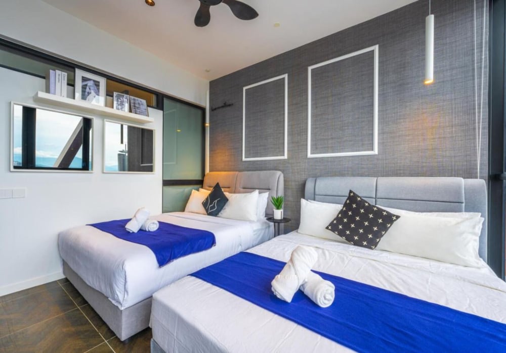 Scarletz Suites KLCC by Purple Orchid