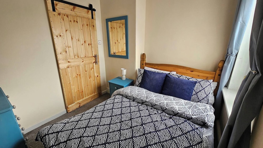 Charming 3-bedroom Home in Doncaster, Perfect for Family, Friends & Contractors