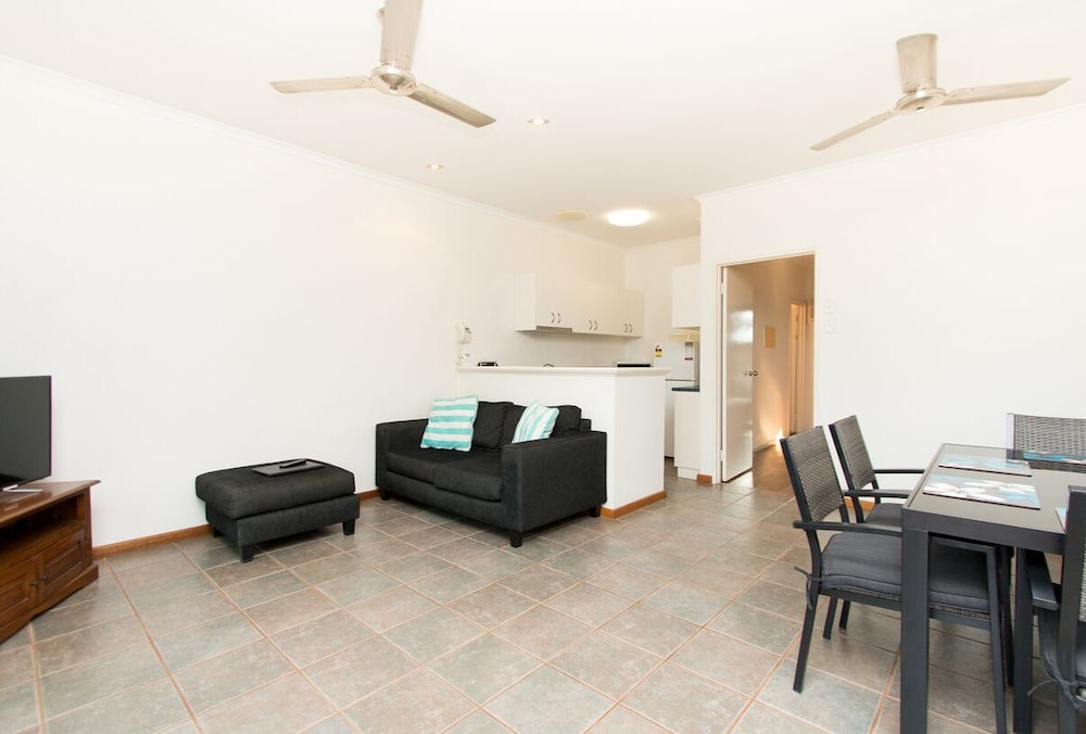 Cable Beach Apartments
