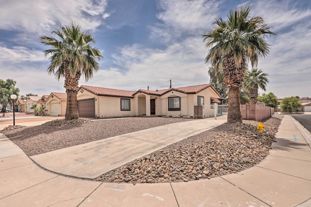 Peaceful Bullhead City Home w/ Patio & Pool! view 4