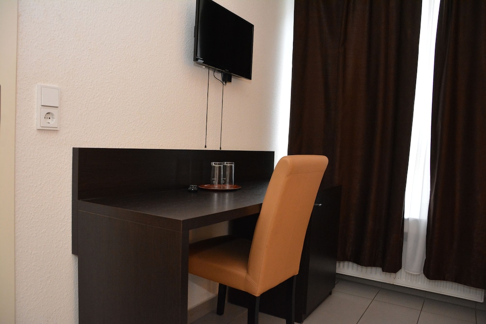 Frankfurt Vacations - Mosel Hotel Frankfurt - Property Image 23