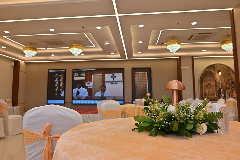 EcoXpress Satva Varanasi - 5 km from Kashi Vishwanath Temple, Varanasi