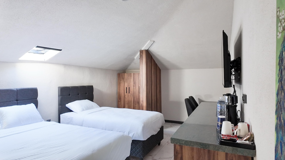Faraza Rooms