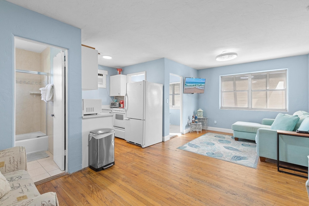 Flagler Suites 4