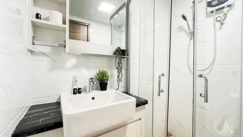 Quiet And Homey 2Br With Extra Room Apartment Sky House Bsd