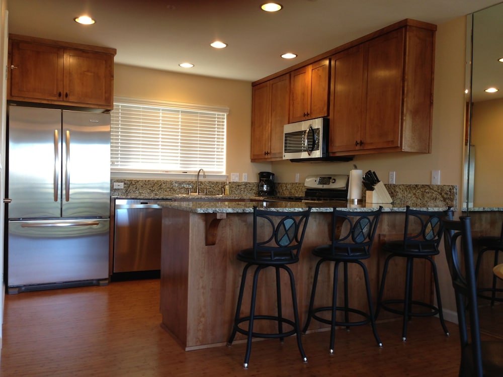 177 Ocean View 3 Bedroom Townhouse by Redawning view 3