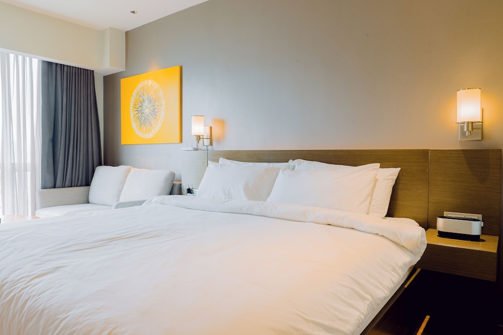 Hotel Residences at Acqua