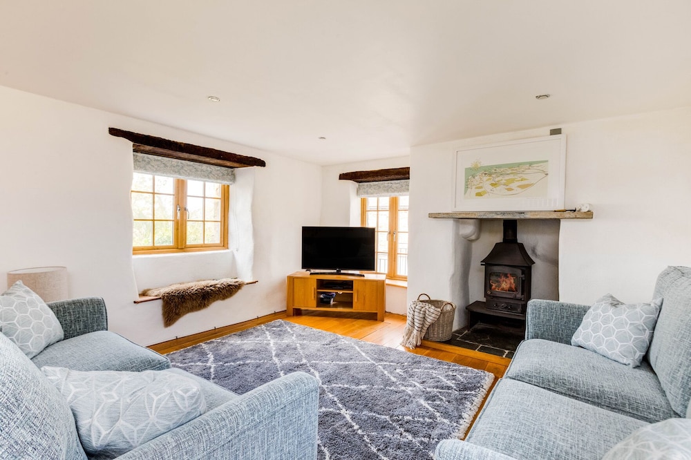 Dingles Cottage