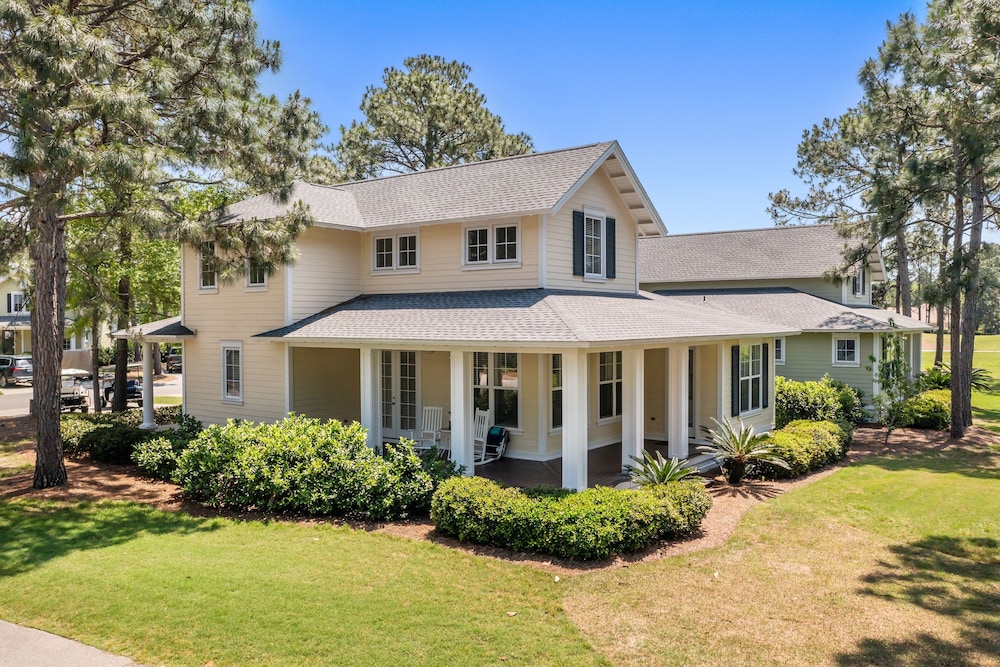 1317 Laurel Grove 3 Bedroom Home by RedAwning view 4