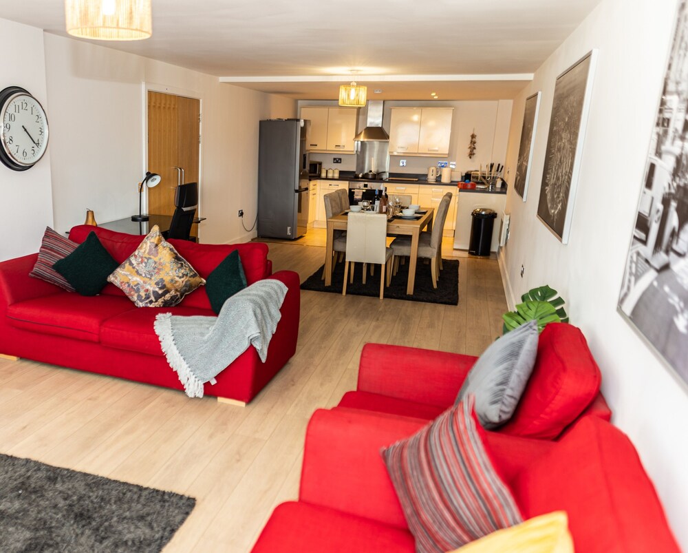 2ndhomestays-digbeth-birmingham - Central Location
