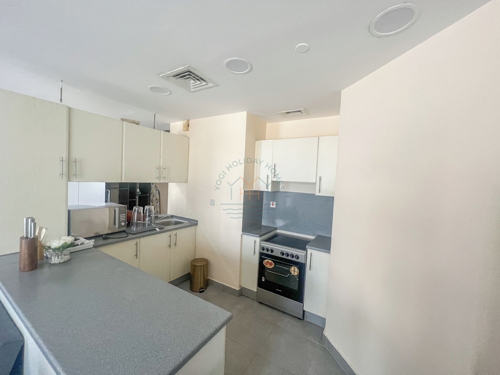 Snug Studio With City Views, Perfect For Couples