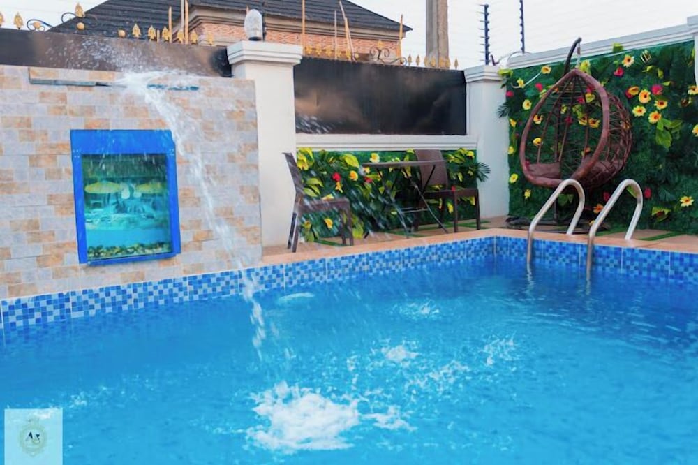 AZ KINGS HOTEL AND APARTMENT