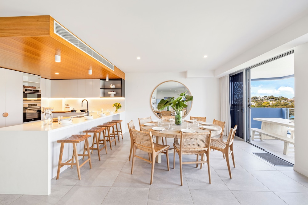 Luxury Coastal Living - Beach Life