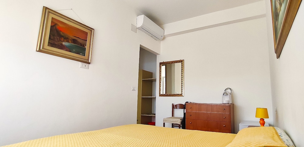 Hippocampus B&B view 3