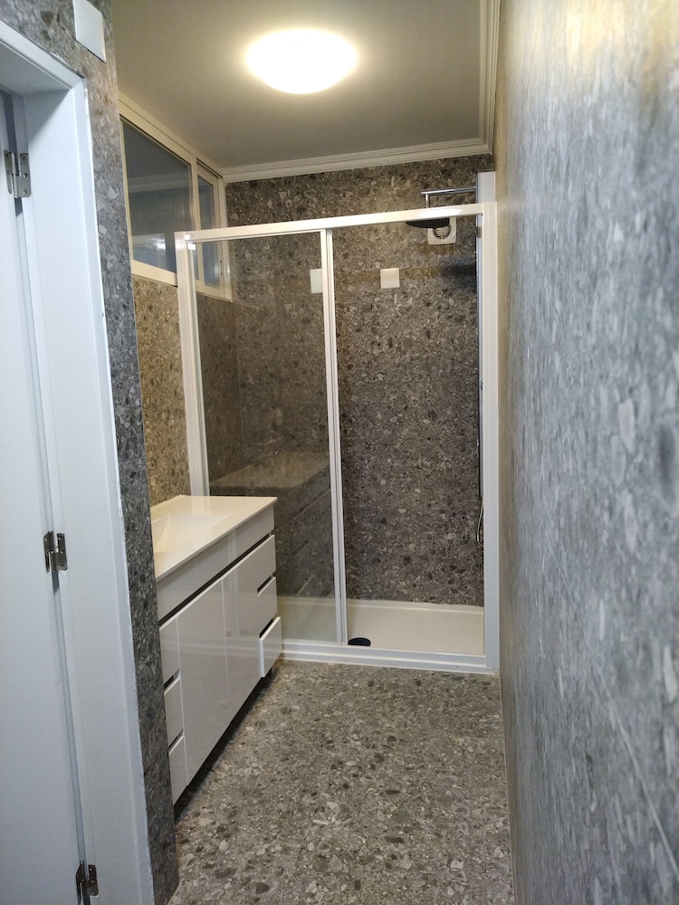Oeiras Vacations - Lagoas park elite home - Property Image 4
