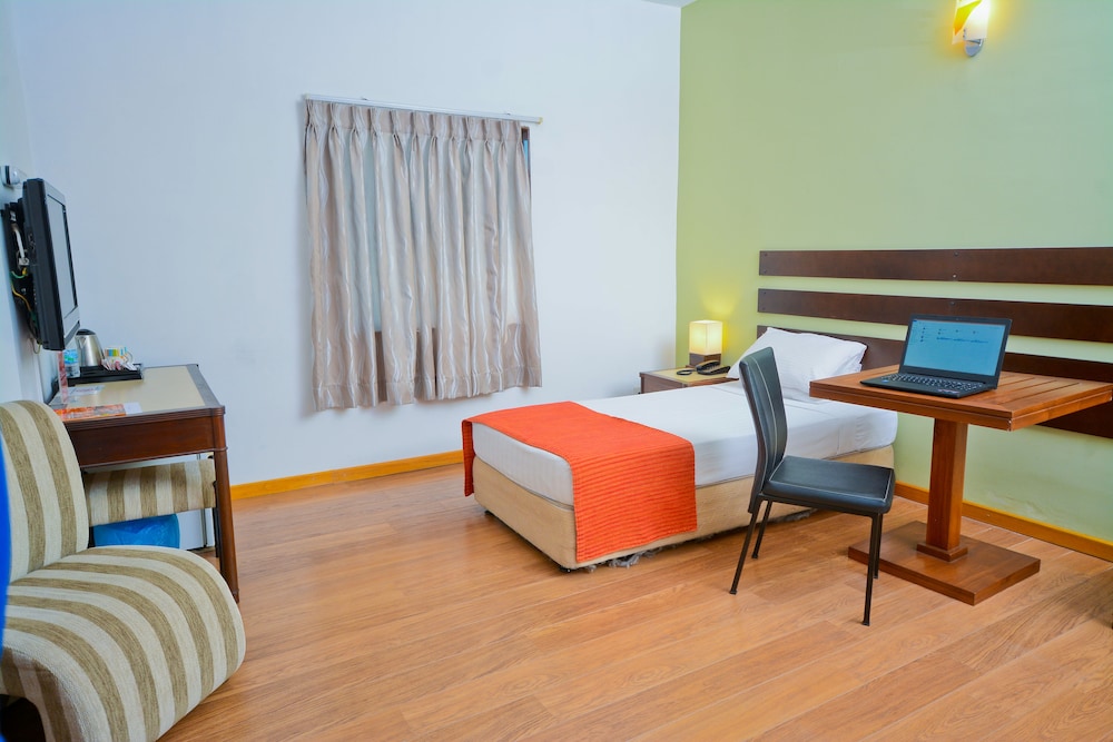 Monsoon Suites