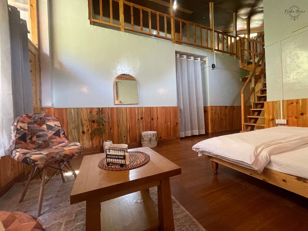 Boho Grove Cafe and Stay
