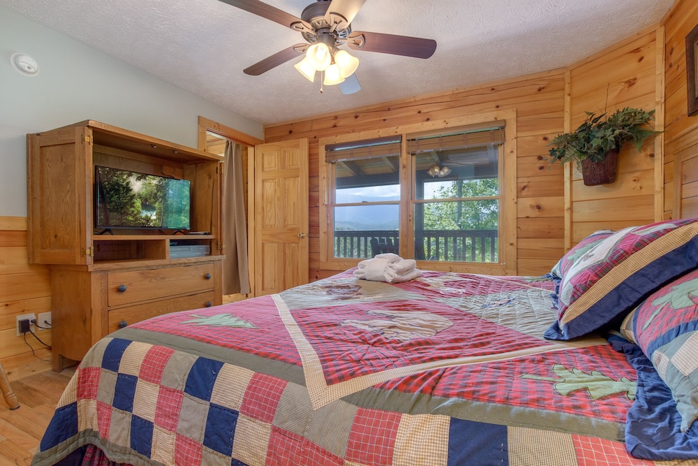 Enchanted View Lodge view 5