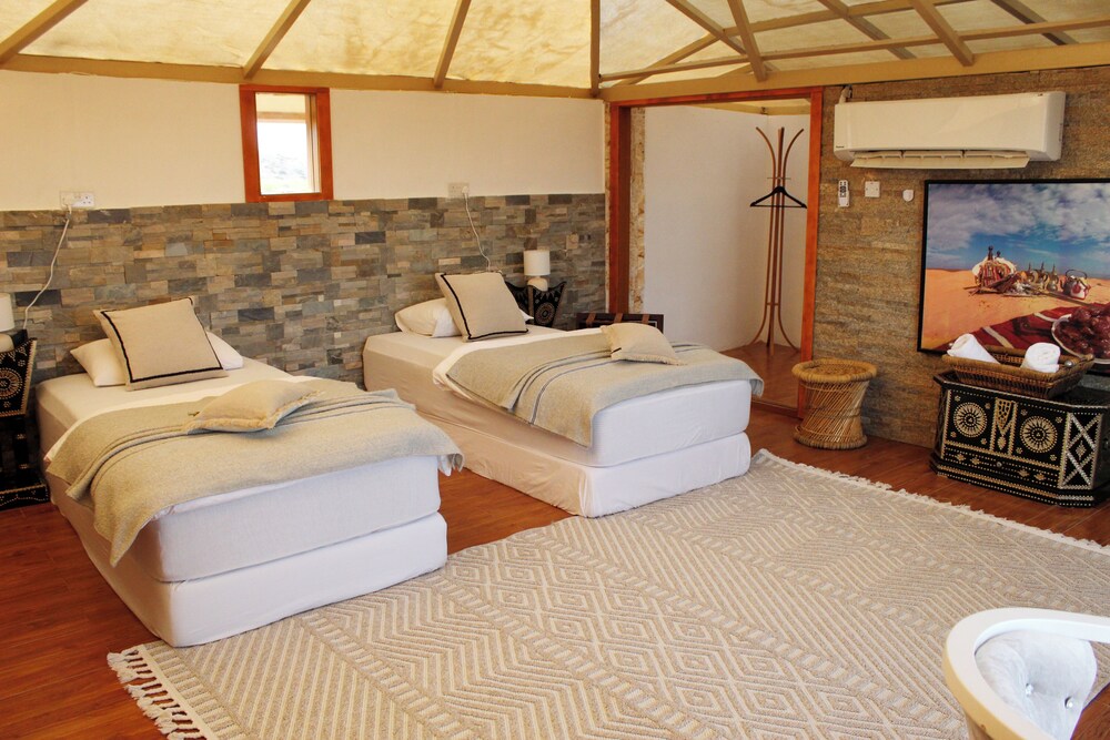 Silent Dunes Camp