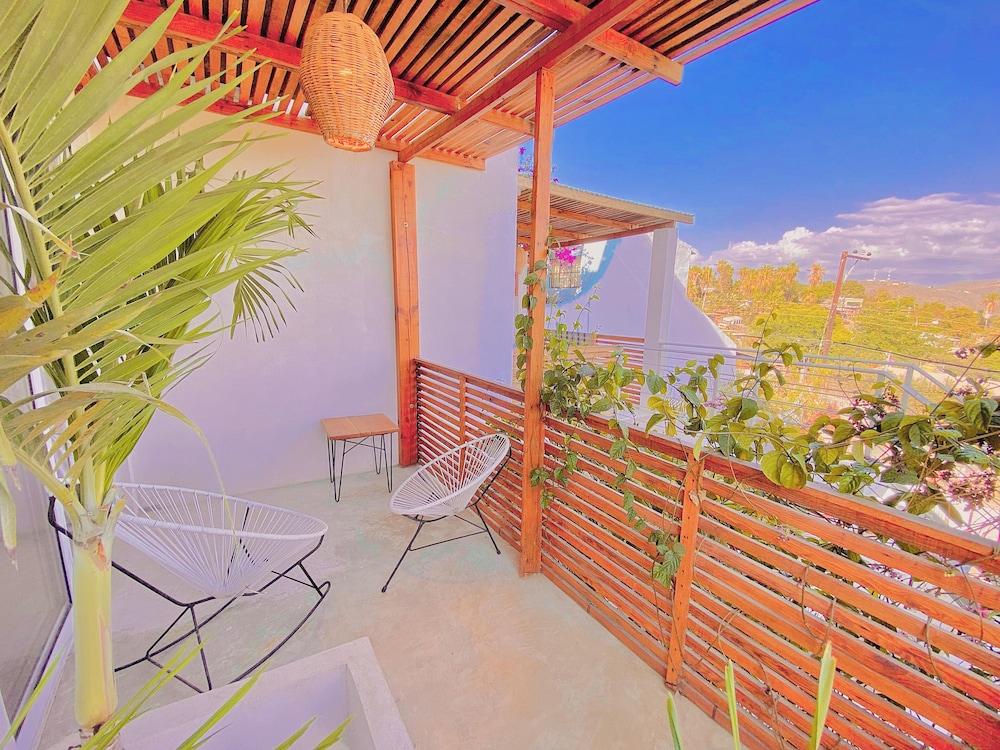 Perro Surfero Hotel Boutique - Todos Santos, BCS