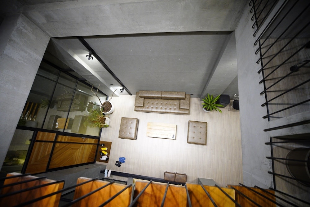 Photo 32