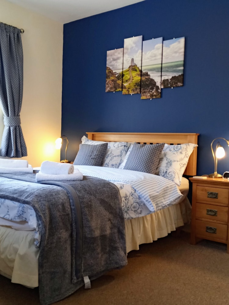 Oakfield House Bed and Breakfast