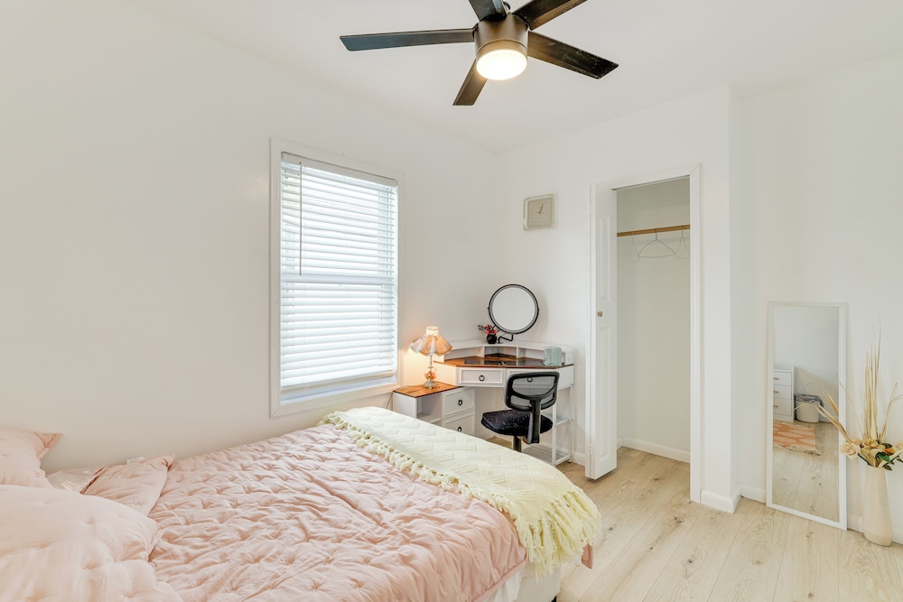 2 Mi to State Park: Updated Niagara Falls Home