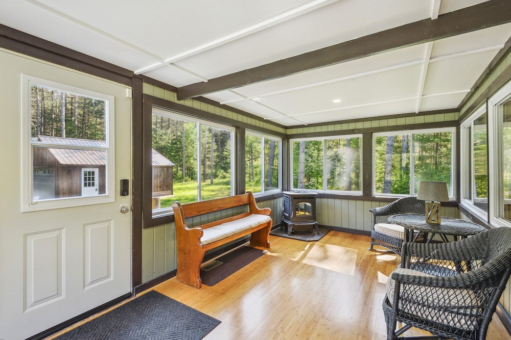 5-acre Brantingham Property w/ Porch & Grill! view 4