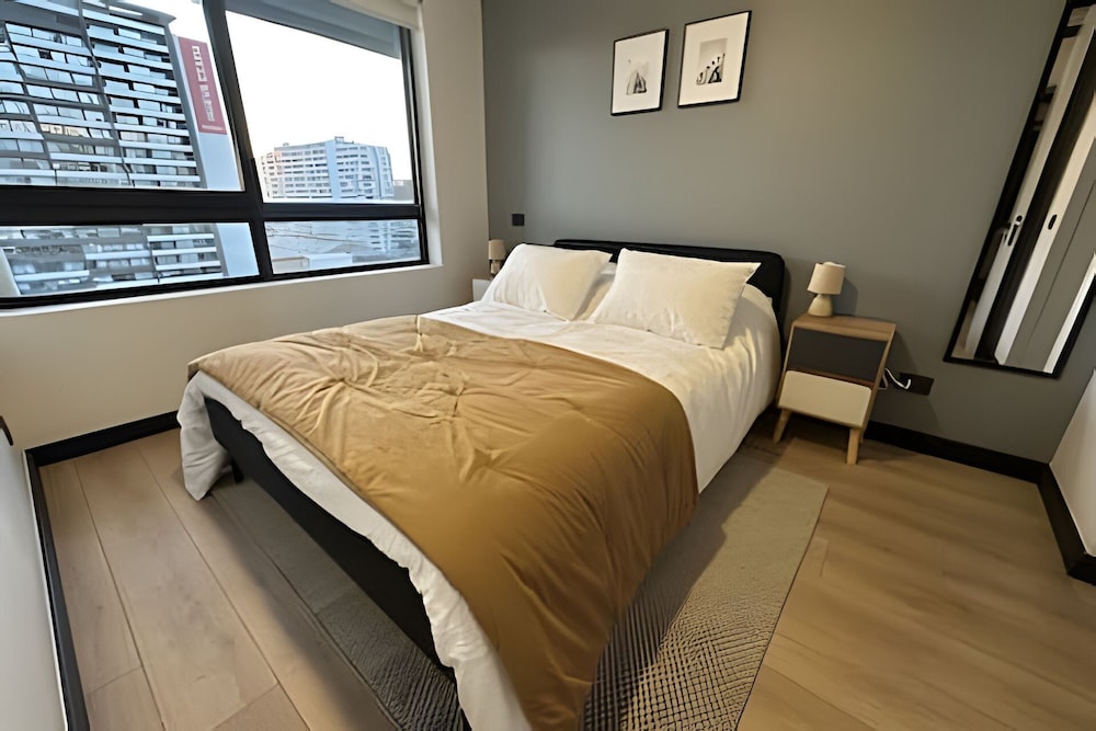 Oceana Suites San Eugenio