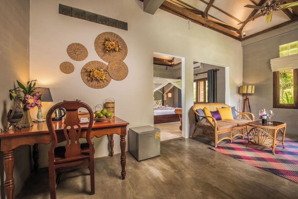 PHUM KHMER LODGE