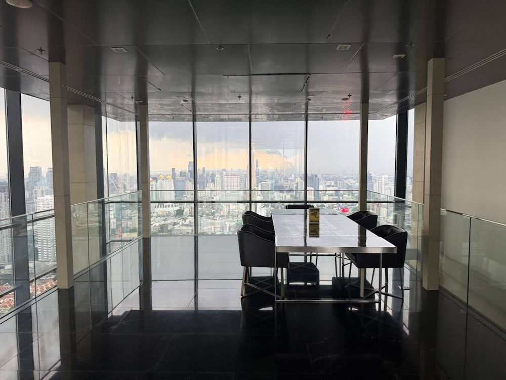 Circle Living Skyline Residence