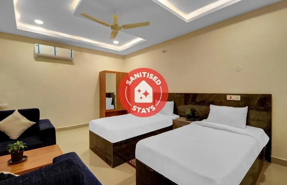 Sharans Inn Gandimisamma