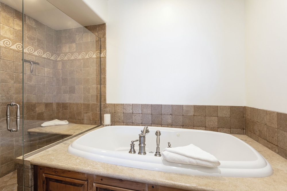 Grand Lodge - Penthouse #505 - Ski-in/ski-out 5 Bedroom Condo