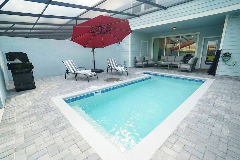 Fabulous 5 BR With Pool Solterra Resort
