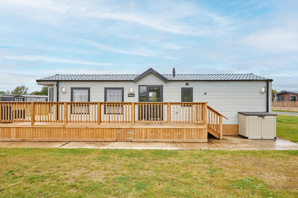 Host Stay Deer View Lodge