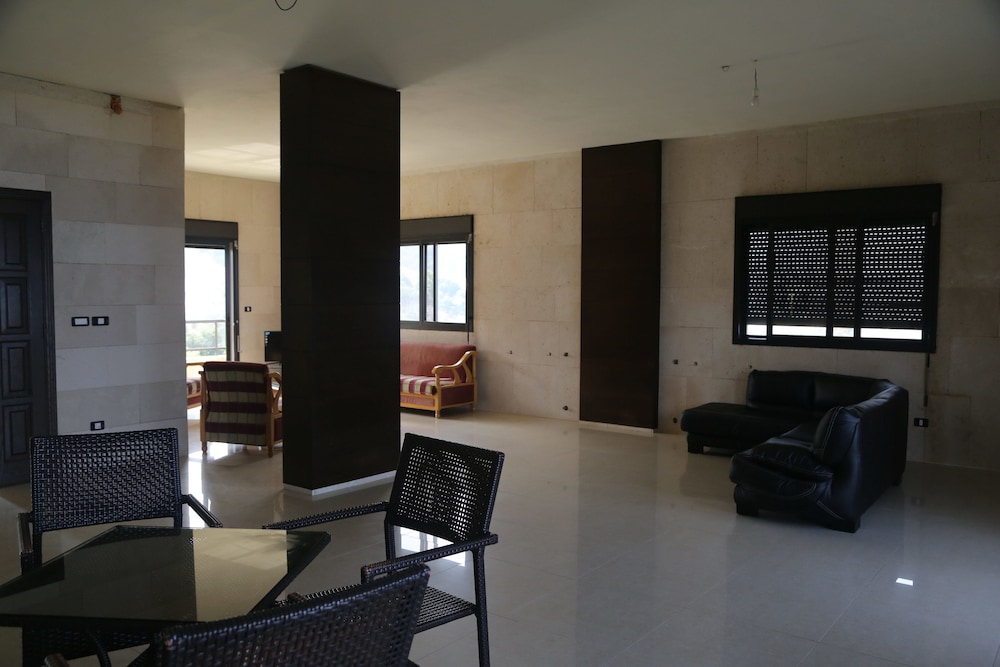 Quiet Comfy and Epic Seaview view 4