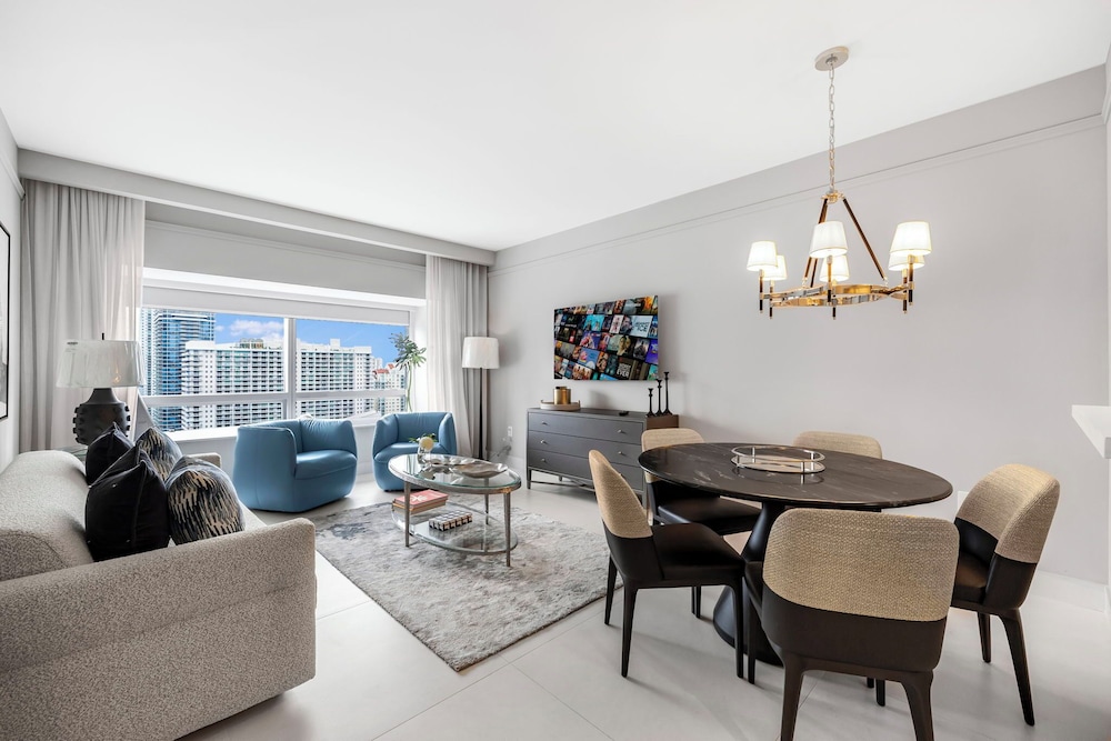 Condo w Views From The Heights 4S