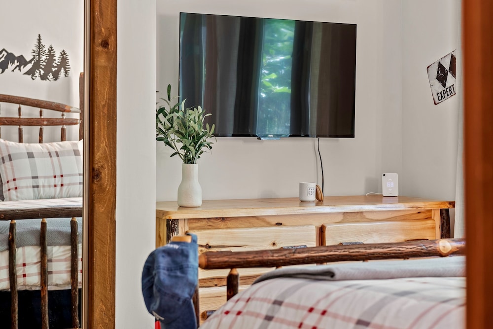 Doe s Delight by Avantstay Peaceful Lake Retreat