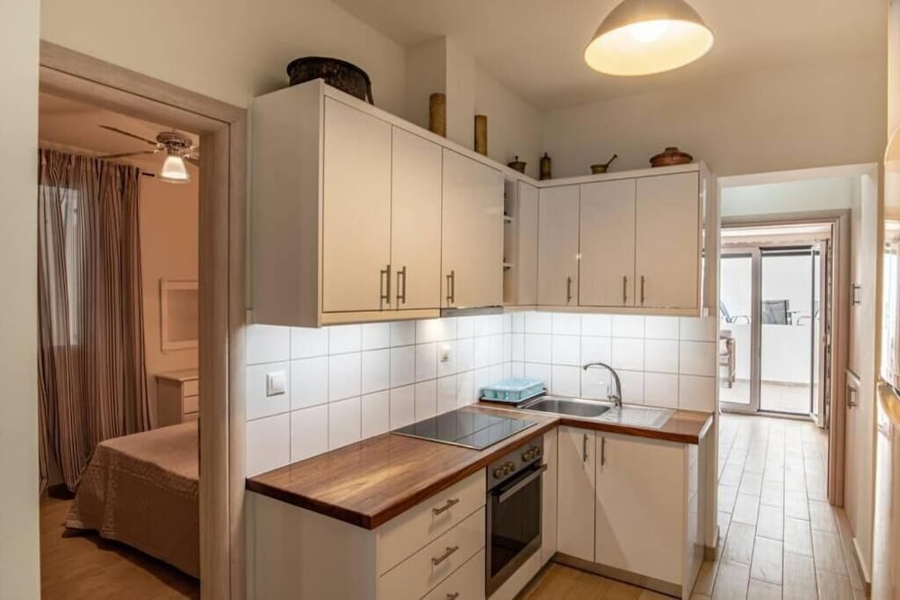 Contessa Elli Residences