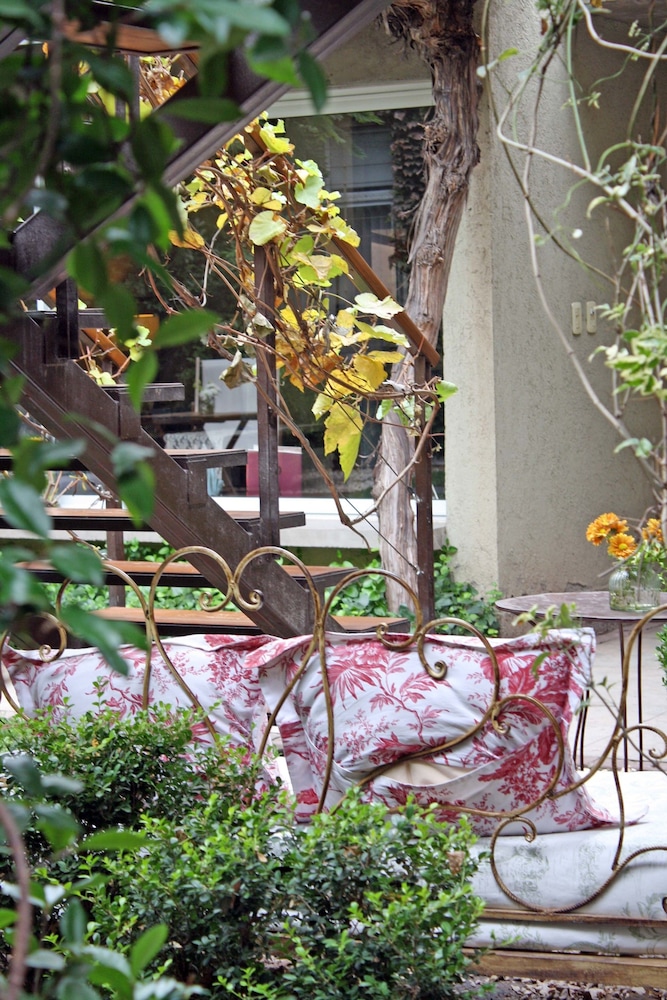 Casa Lila Bed & Breakfast
