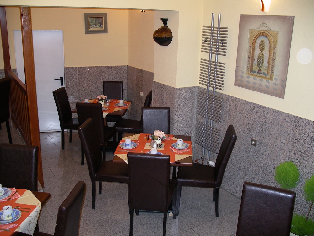 Frankfurt Vacations - Hotel Elbe - Property Image 9