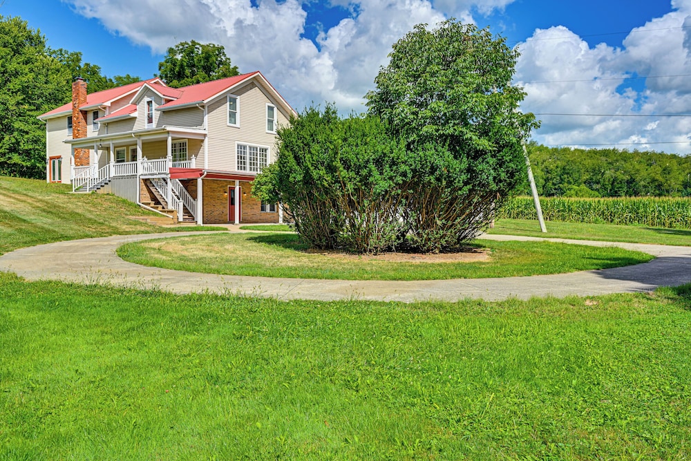 Rural & Private Dover Retreat: Close to Wineries!